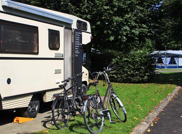 Empalcement camping car - photo JE Rubio